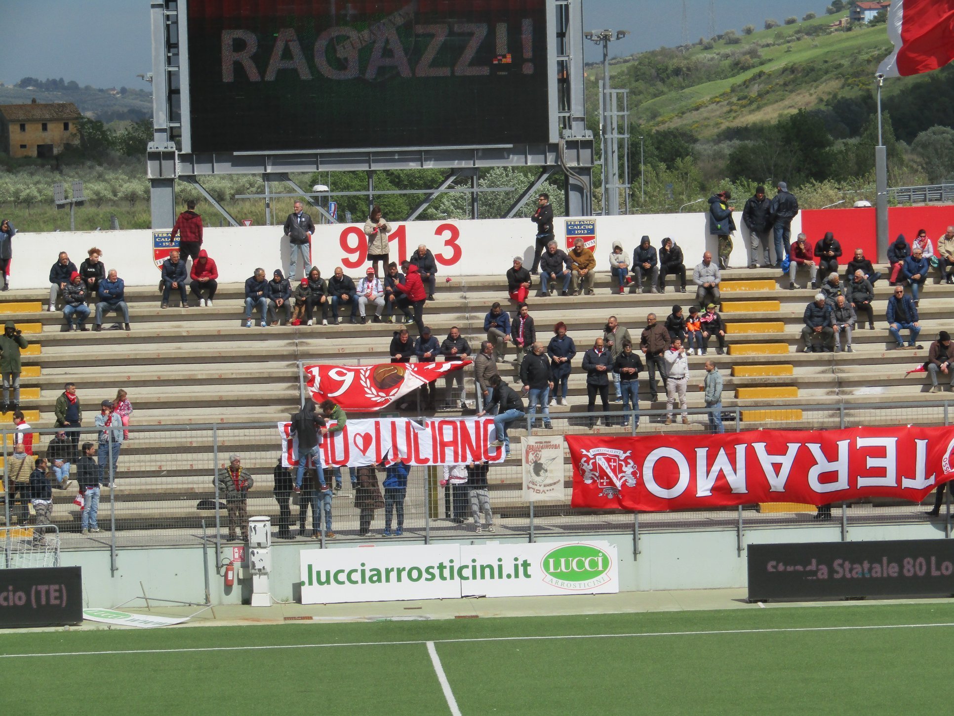 lega pro teramo-ternana tifosi locali