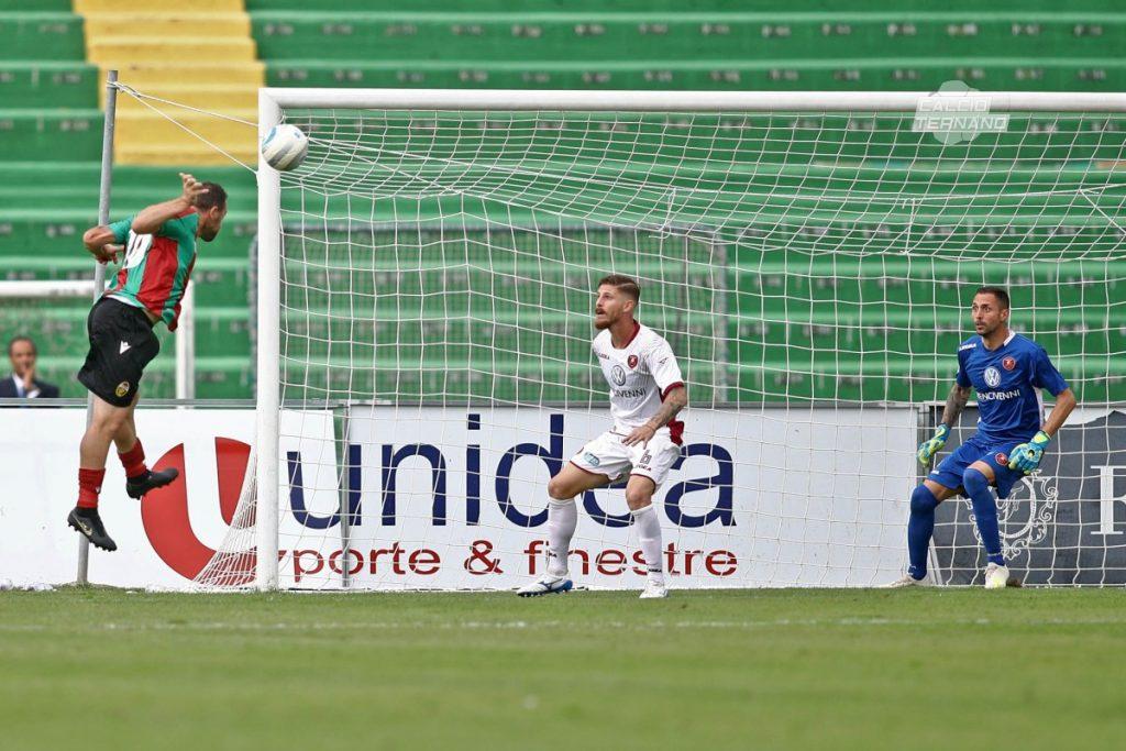 Calciomercato Lega Pro girone C Reggina, due calciatori nel mirino