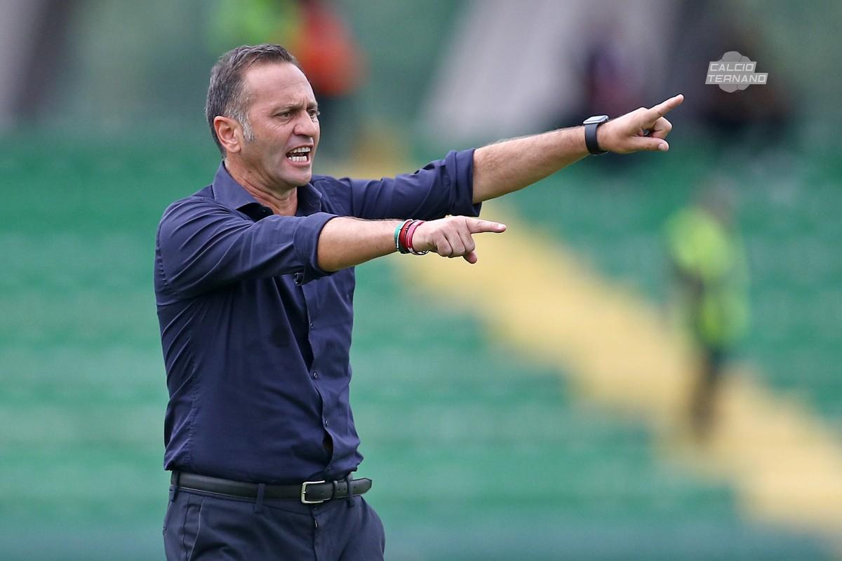 Fabio Gallo durante il match