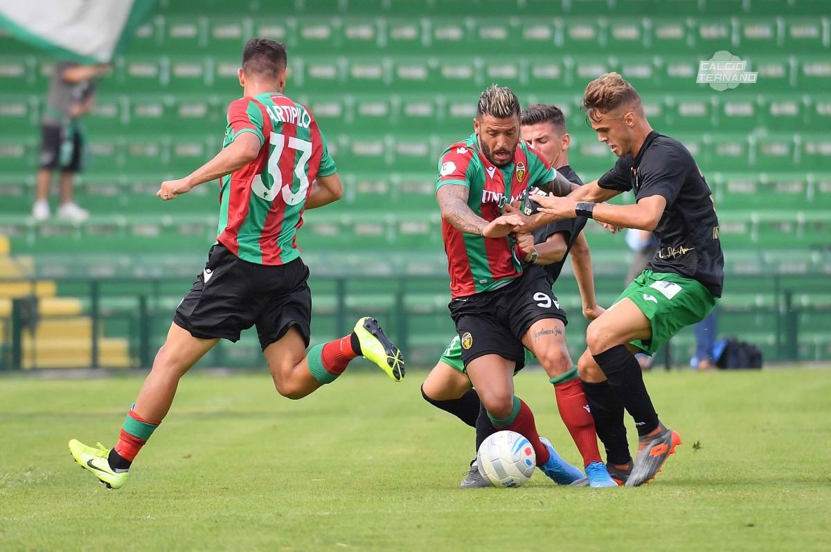 foto Luca Pagliaricci Ternana-Monopoli Ferrante Alexis