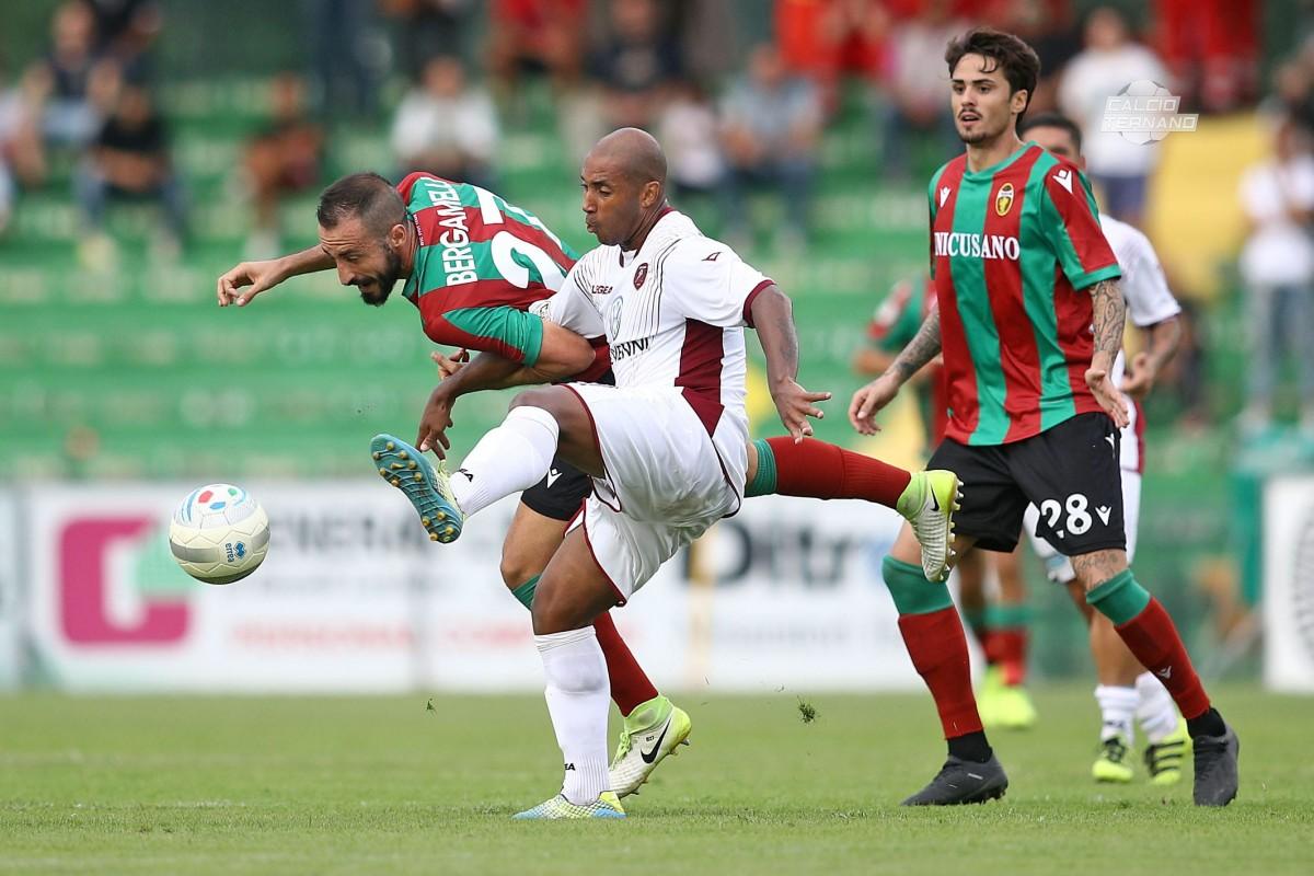 azione di Ternana-Reggina