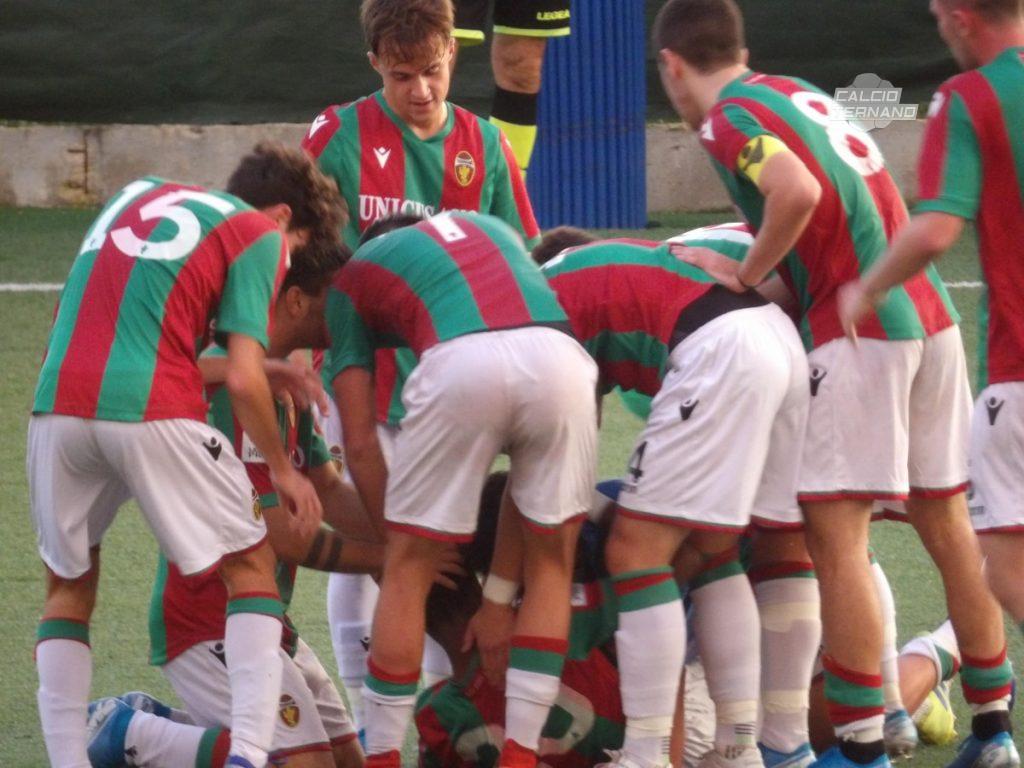 L'esultanza dei calciatori della Ternana Berretti
