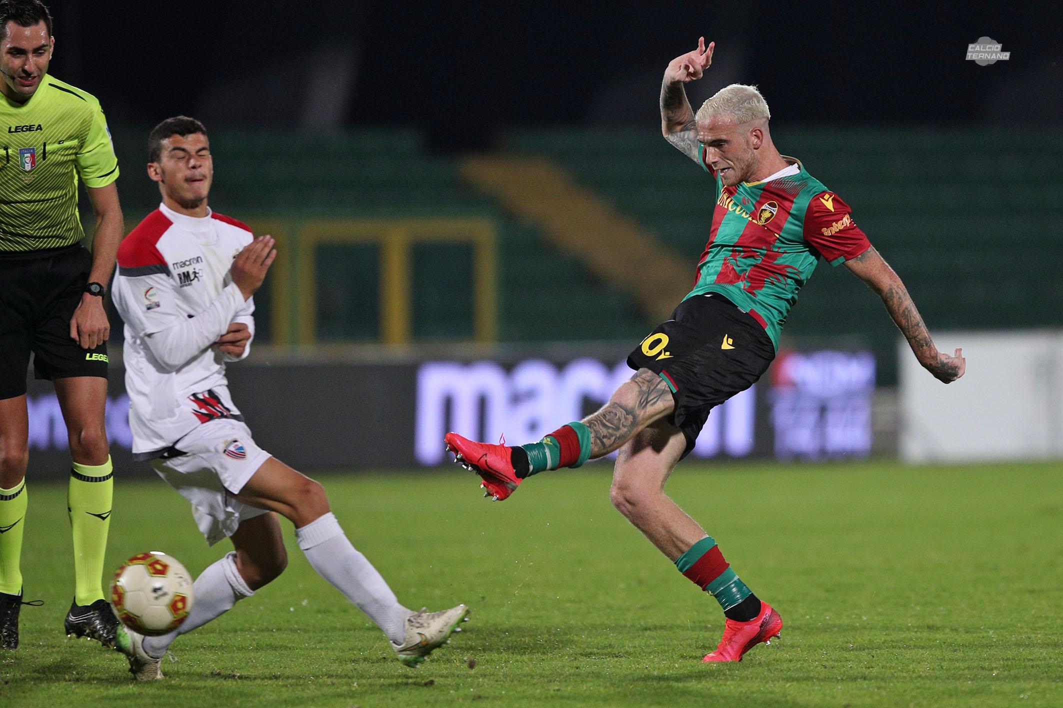 Ternana-Foggia 2-0, Partipilo e Falletti regalano i tre ...