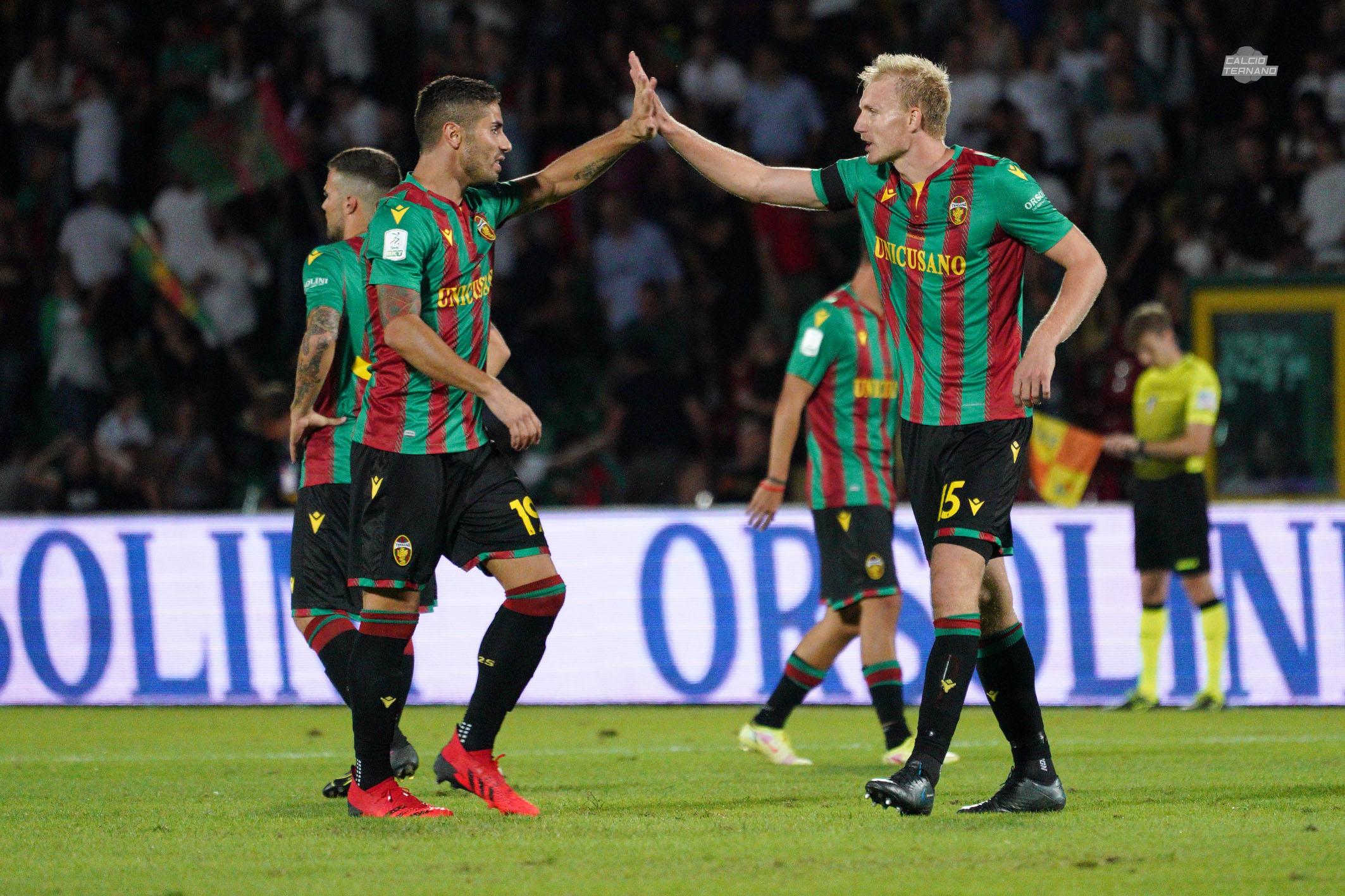 Foto Luca Pagliaricci Ternana-Parma gol sorensen