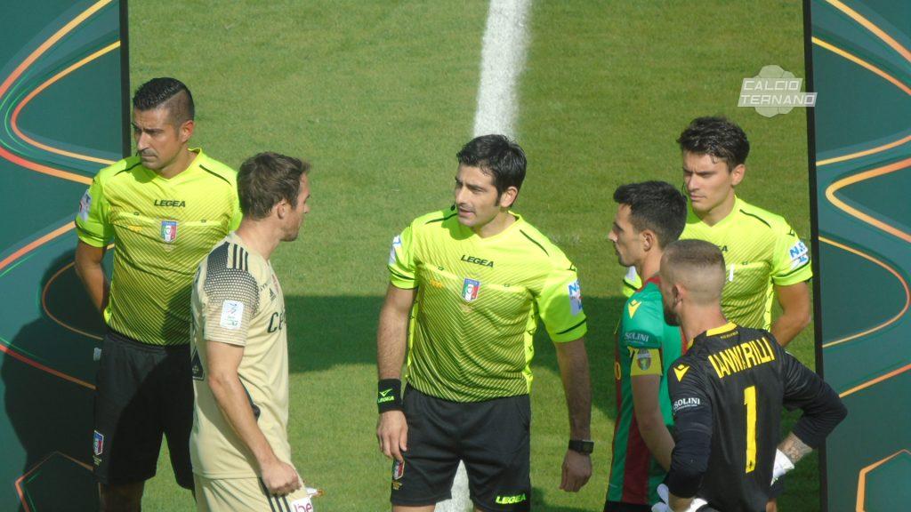 arbitro Maresca in azione