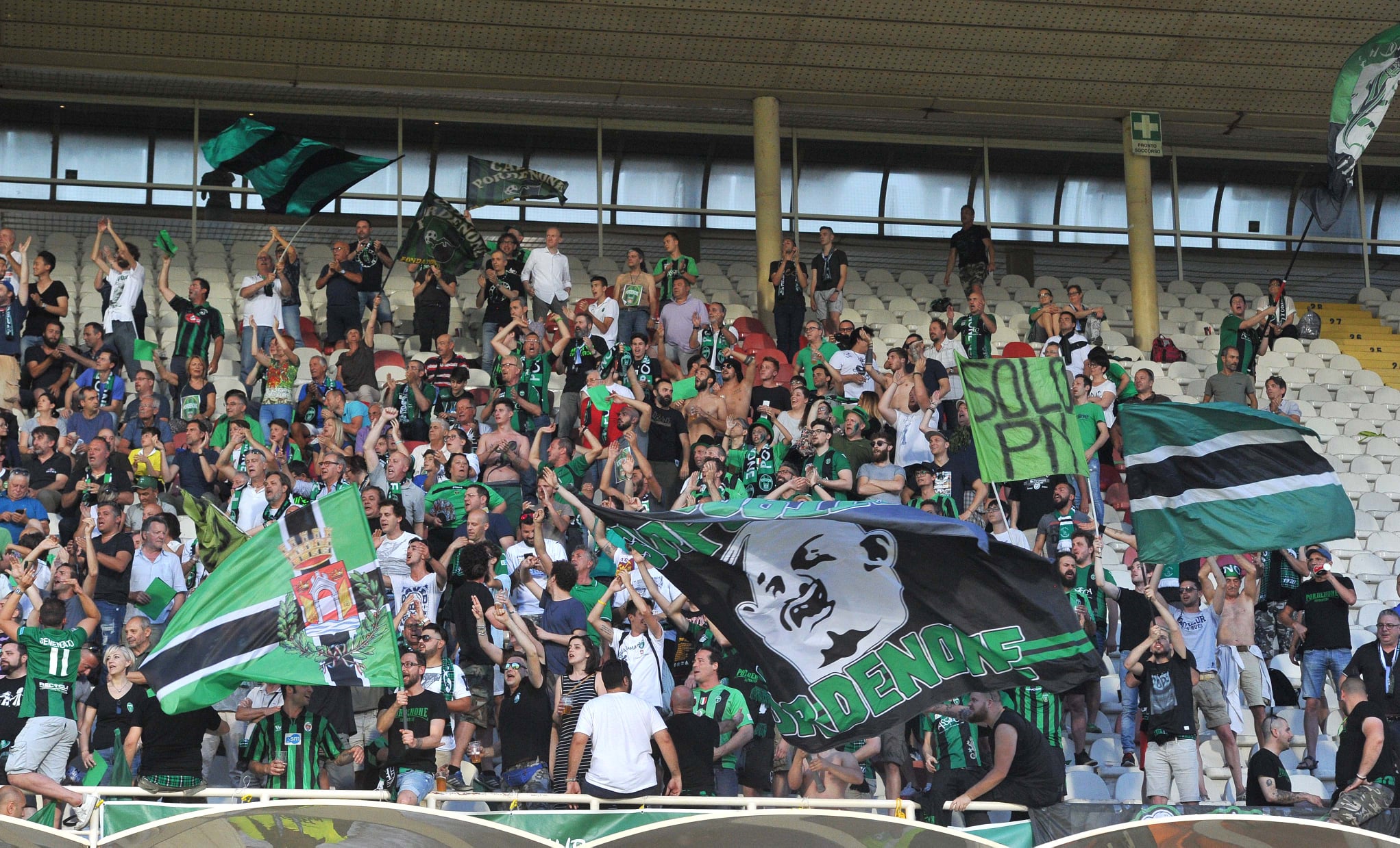 tifosi del Pordenone (foto Pordenone calcio) tifosi del Pordenone