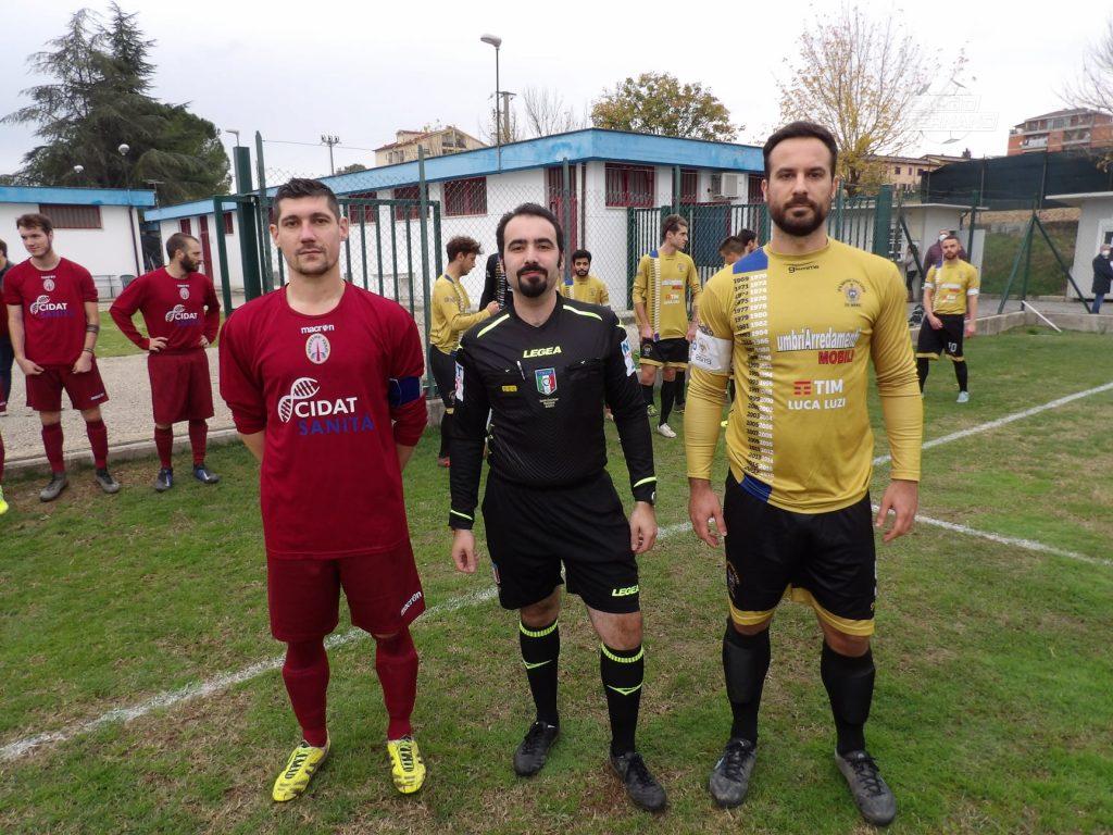 I capitani e l'arbitro di Sporting Terni-Castello