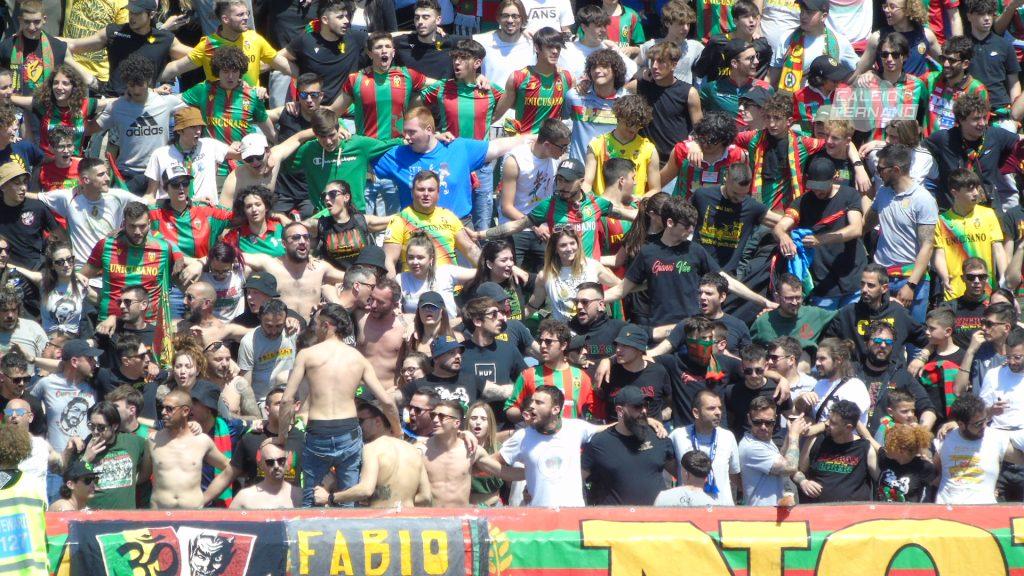 Ternana tifosi curva Nord
