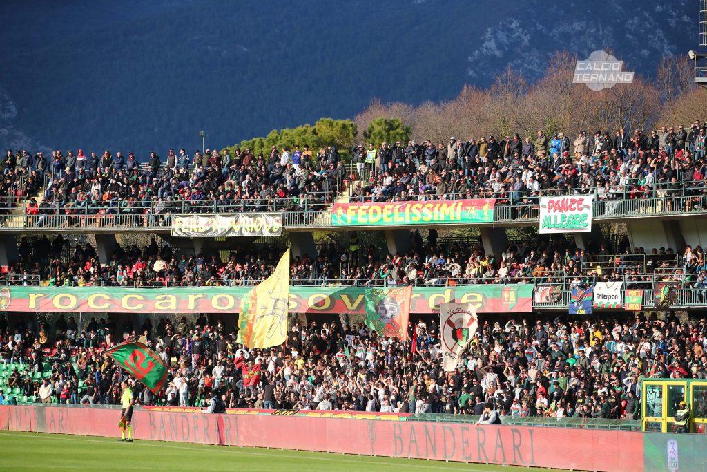 Ternana-Benevento Curva Nord - foto Luca Marchetti
