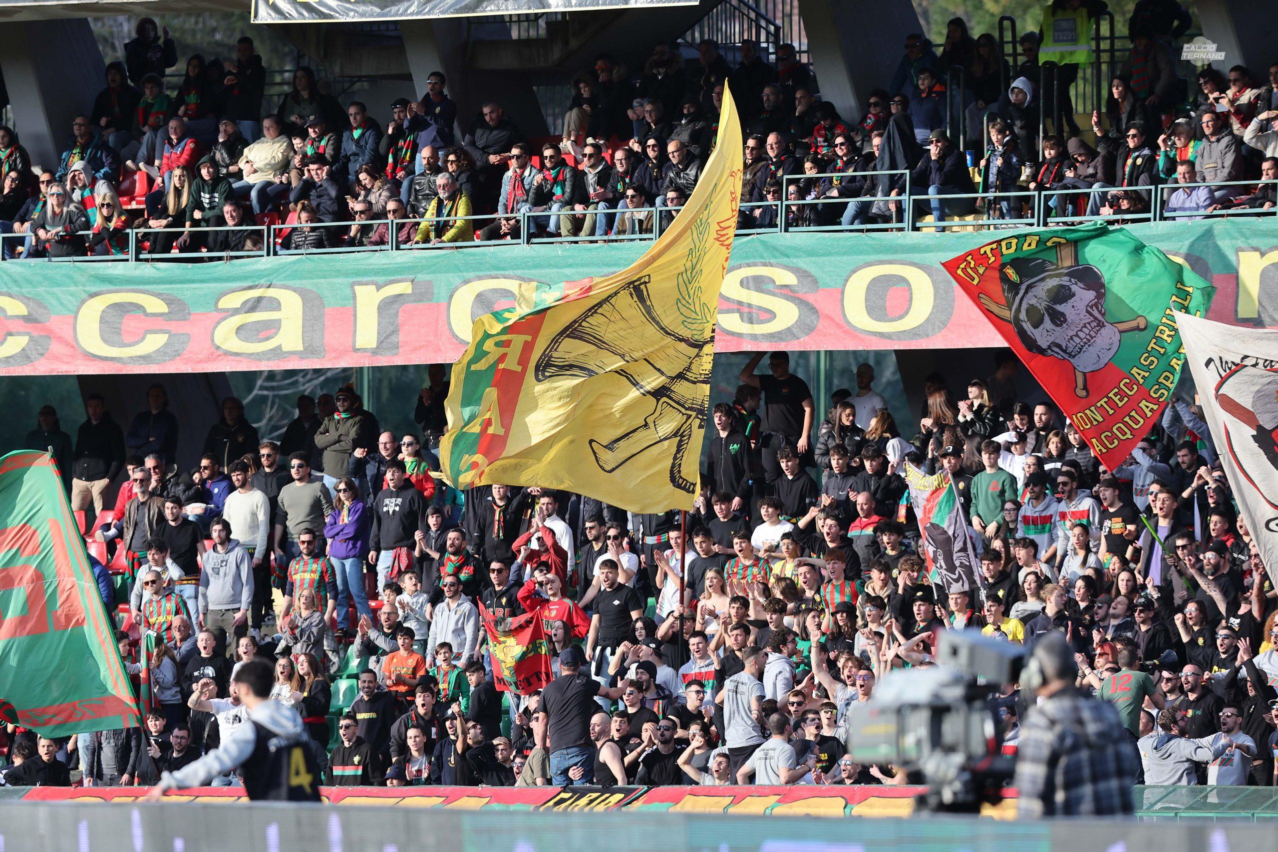 Ternana-Benevento Curva Nord - foto Luca Marchetti Ternana-Benevento Curva Nord - foto Luca Marchetti