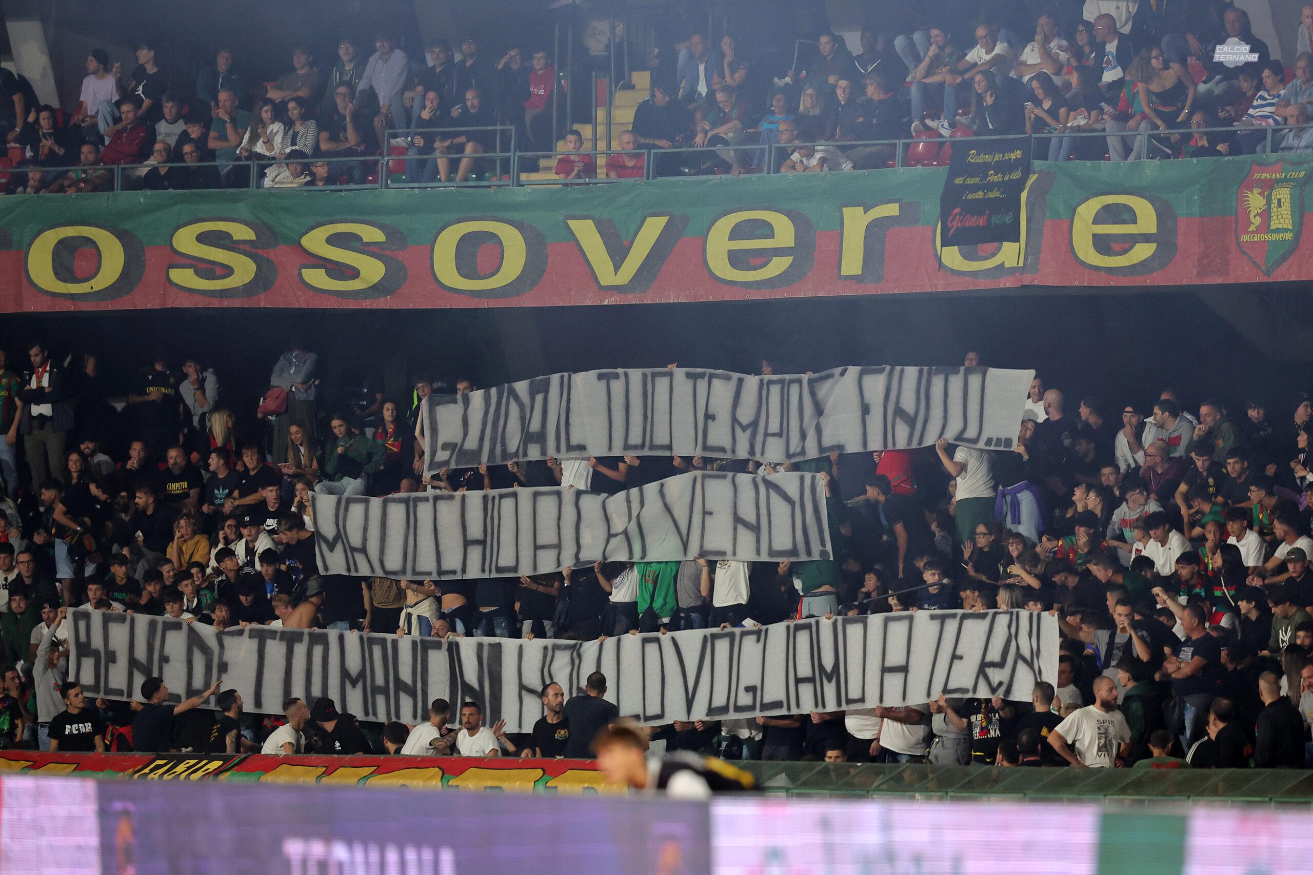 Ternana-Pineto striscione Curva Nord - foto Luca Marchetti Ternana-Pineto striscione Curva Nord - foto Luca Marchetti