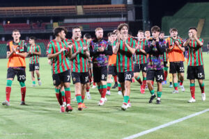 Ternana-Carpi saluto Curve