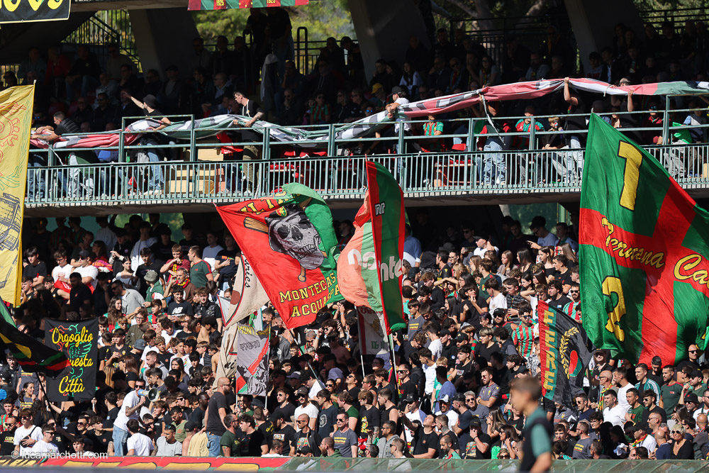 Ternana-Pineto Curva Nord